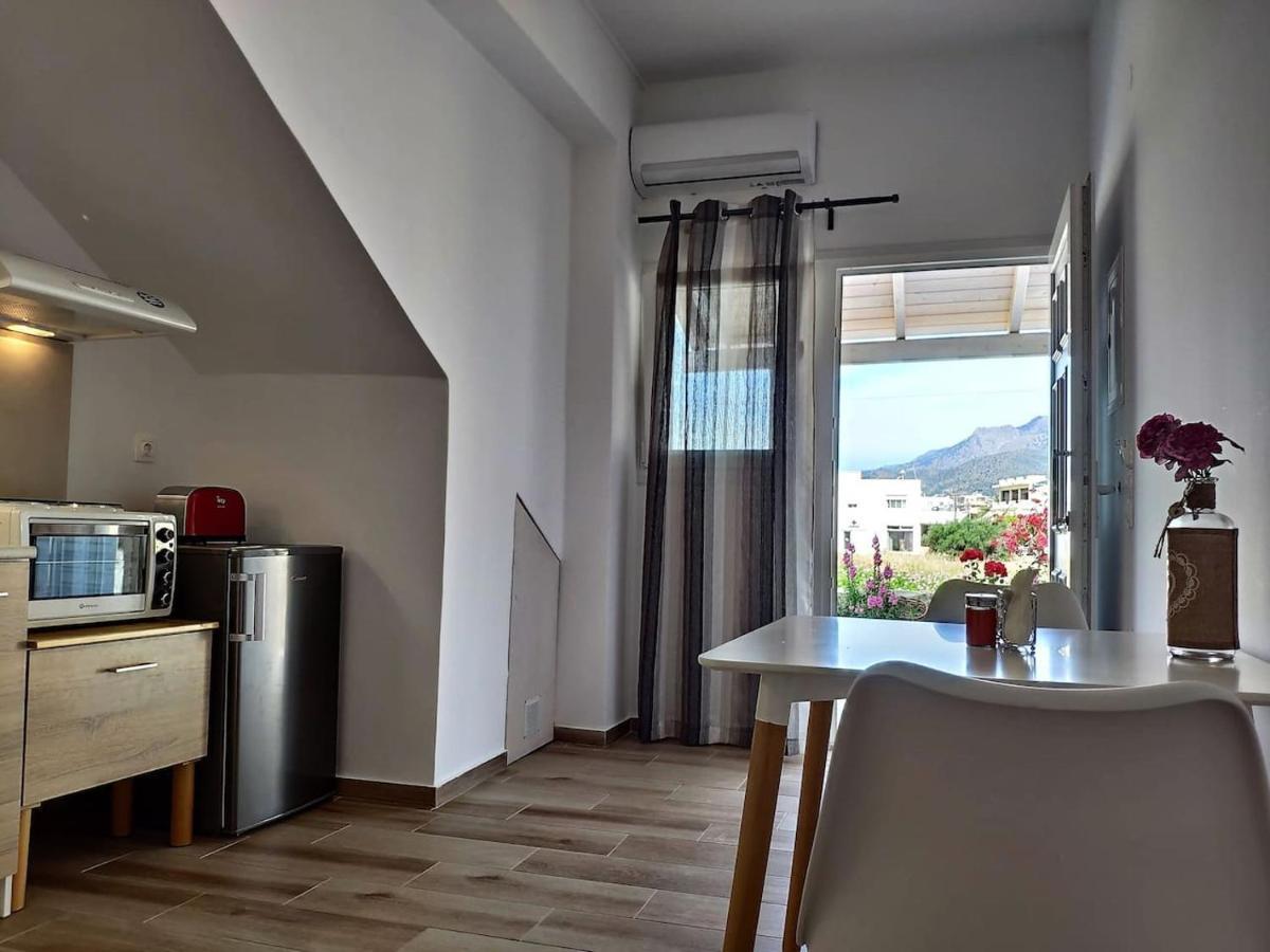 Neva Apartments By The Beach Makrýgialos Exterior foto
